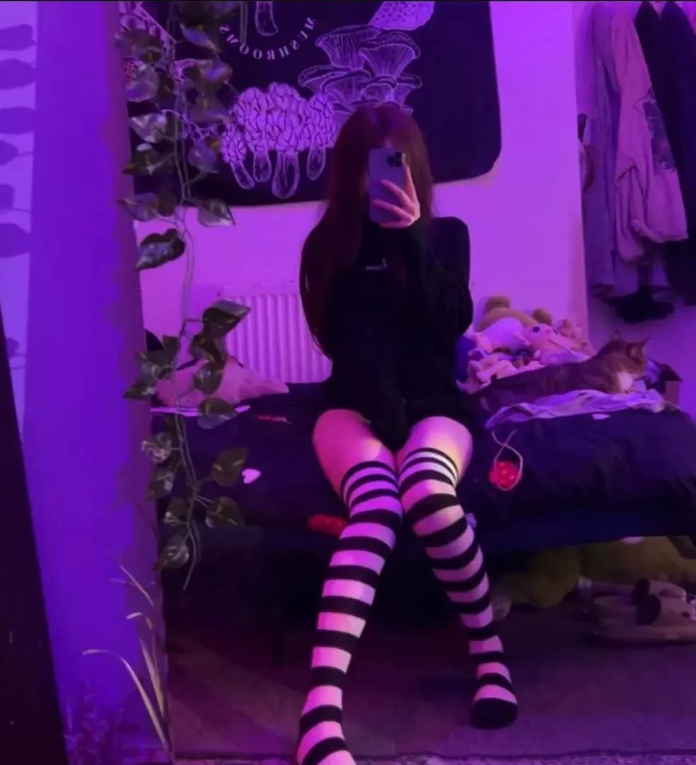 Suck my toes