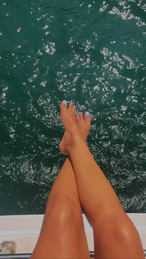 Sun Baby Blue into the water 💦