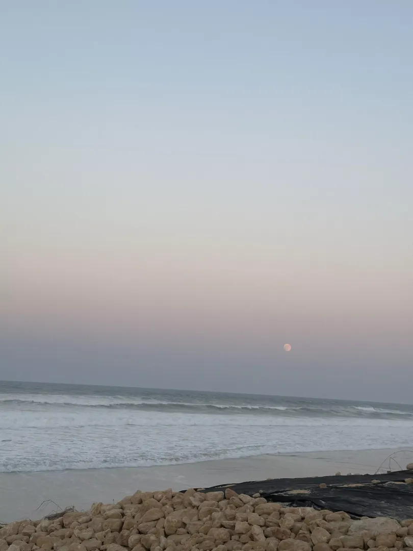 Sundown at the beach 