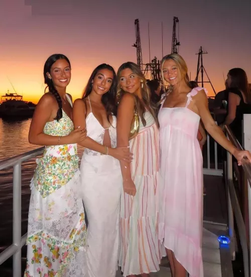 Sunset Babes