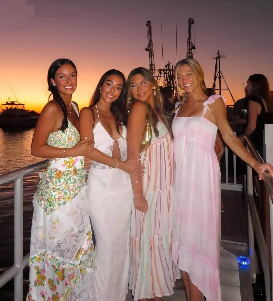 Sunset Babes