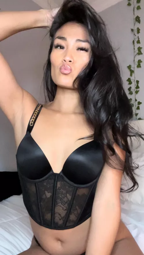 Sunshine(@sunshinesinaxo)