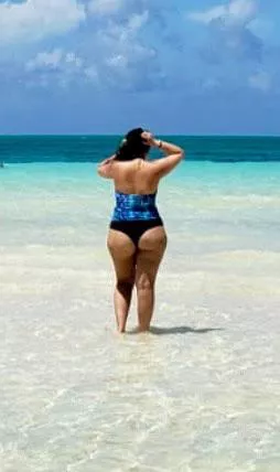 Swallowing those bottoms