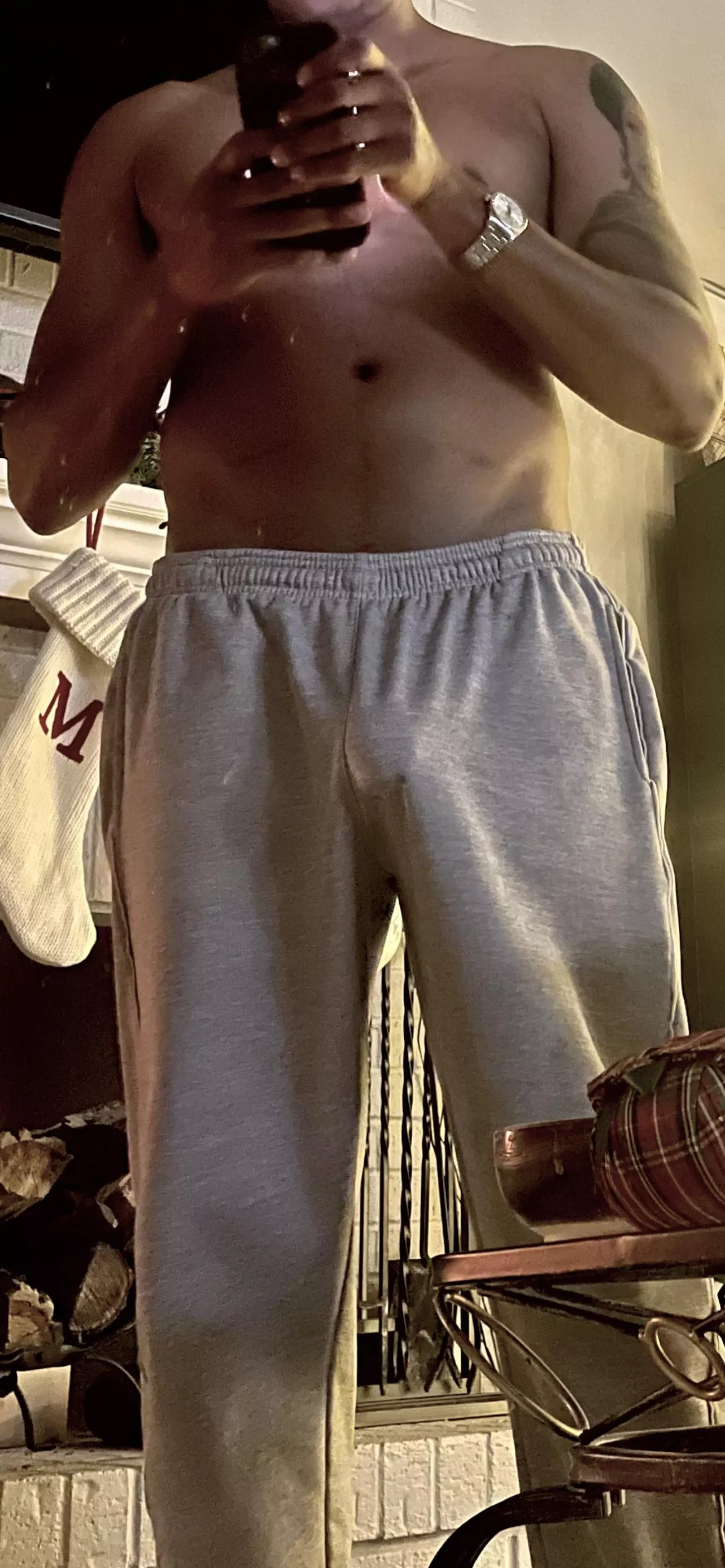 Sweatpants fitting right