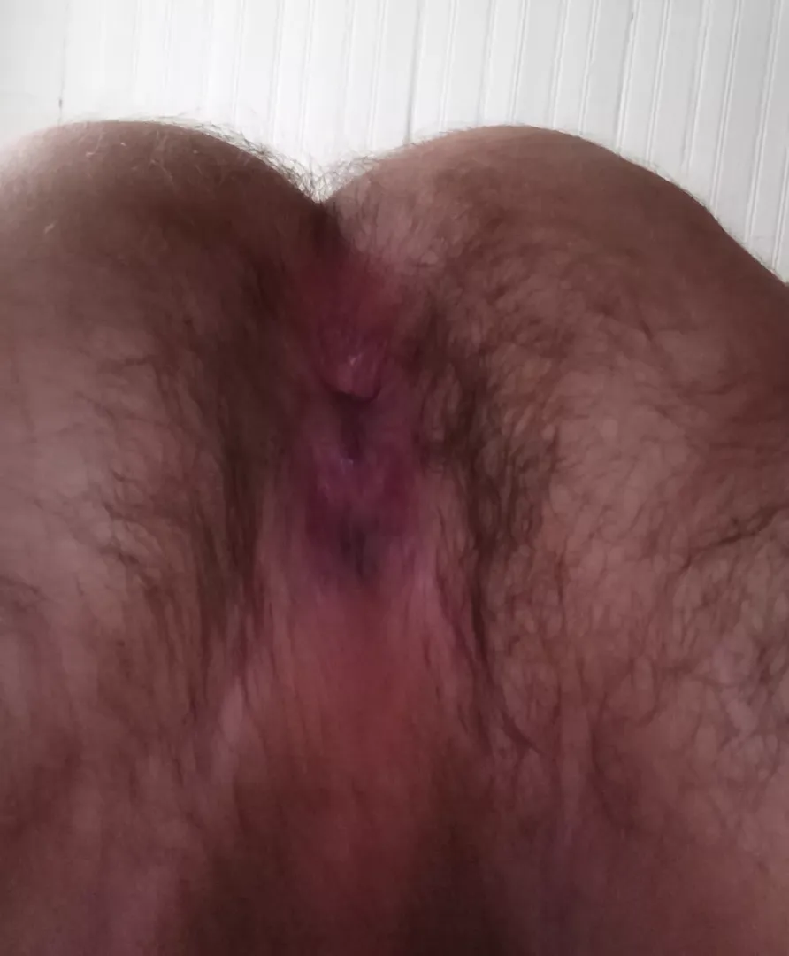 sweaty n hairy