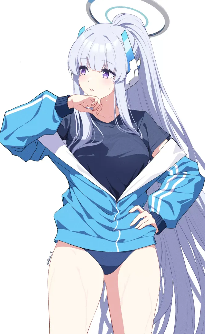 Sweaty Noa [Blue Archive]