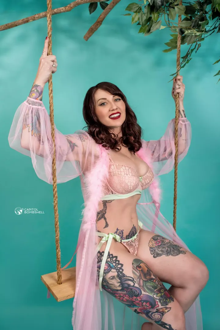 Swinging 🥰