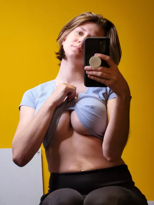 T itty teasing 😘
