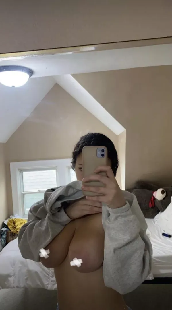 take a lucky guess what my boob size is ….🤫