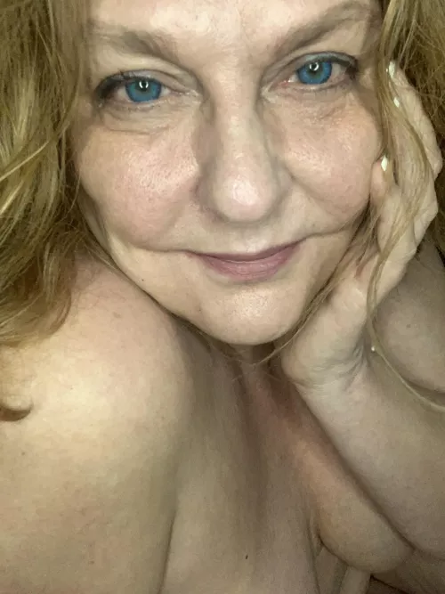 Teacher Tess has Naughty Thoughts!