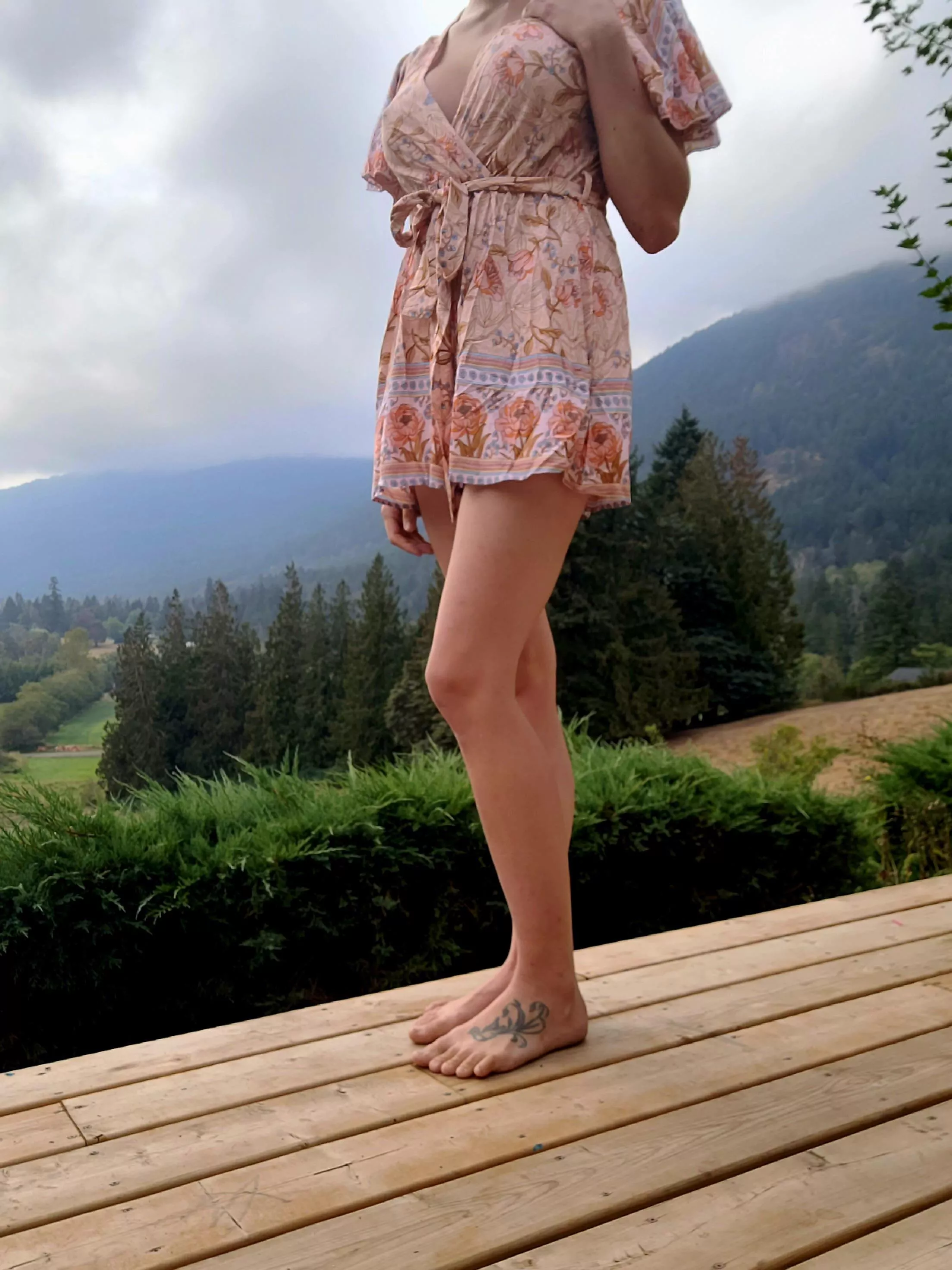 Teasing you from the neck down 😊