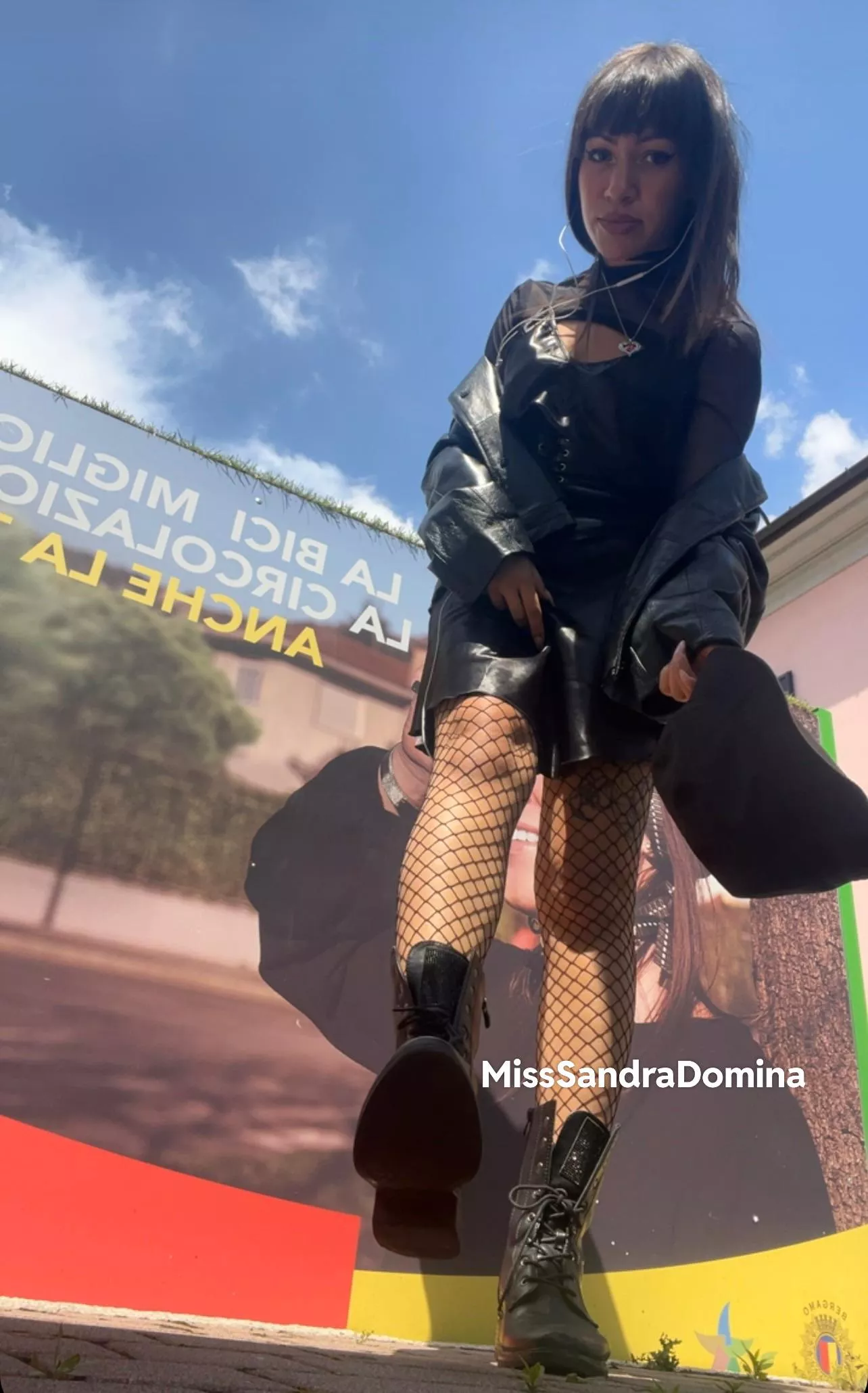 Tell me what triggers you most in this picture