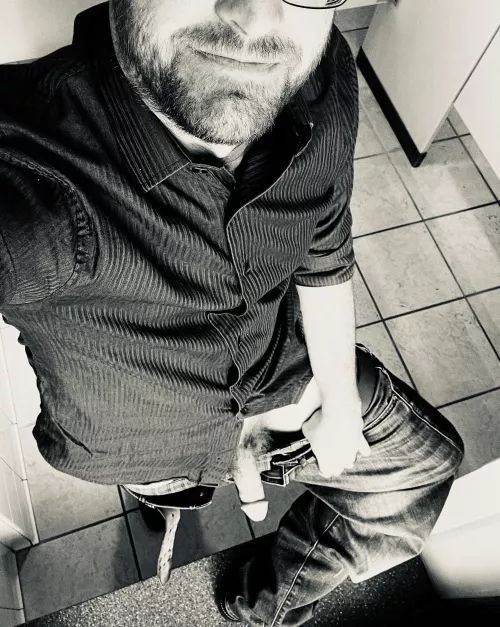 Tell me your best pickup line for a librarian. [43]