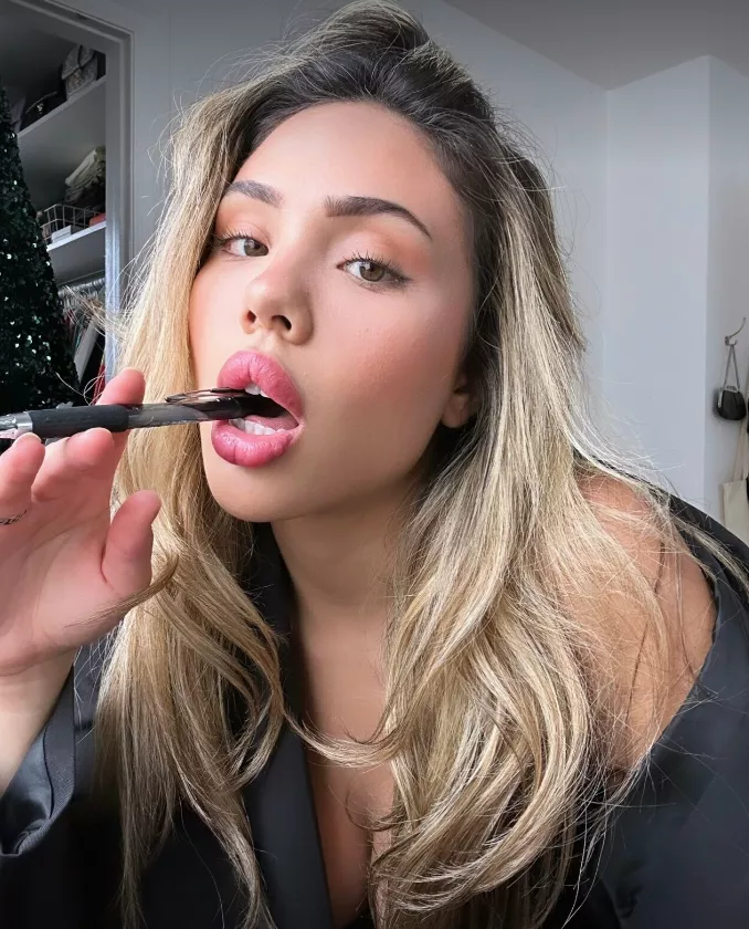 tell me your deepest and darkest desires 😘