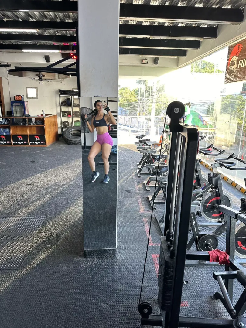 Tell me your thoughts on my gym look