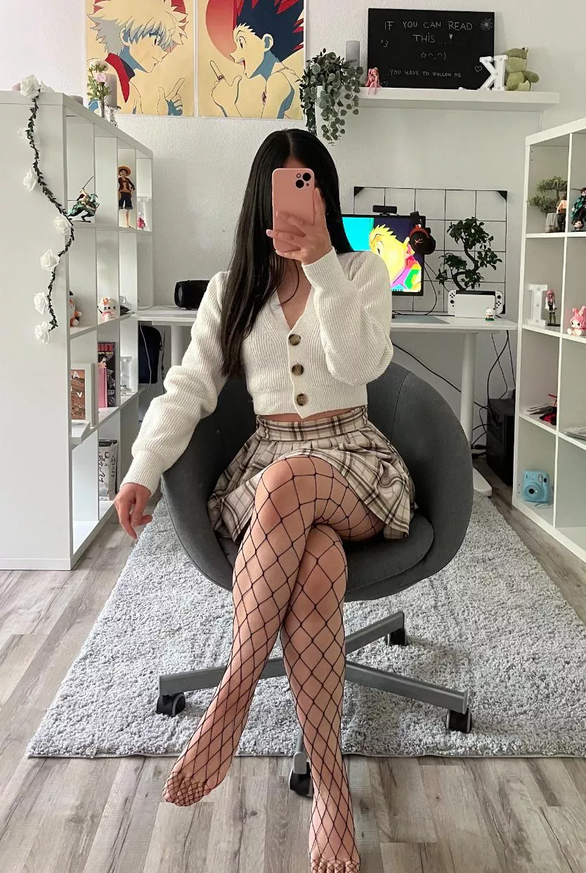 Tempting to invite you over~