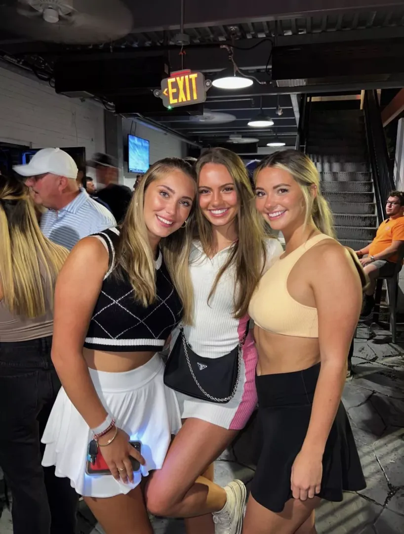 Tennis Besties
