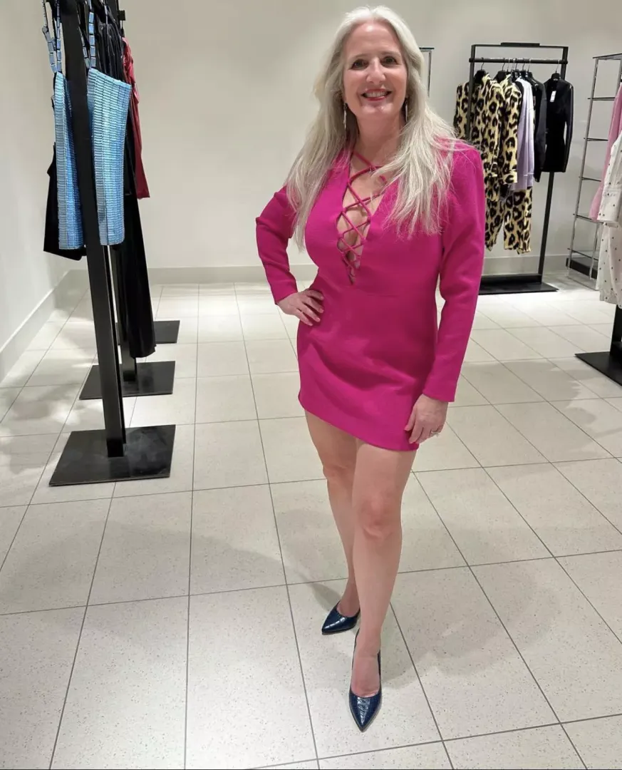 That dress!!