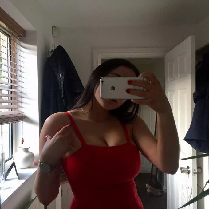 That top doesn’t stand a chance