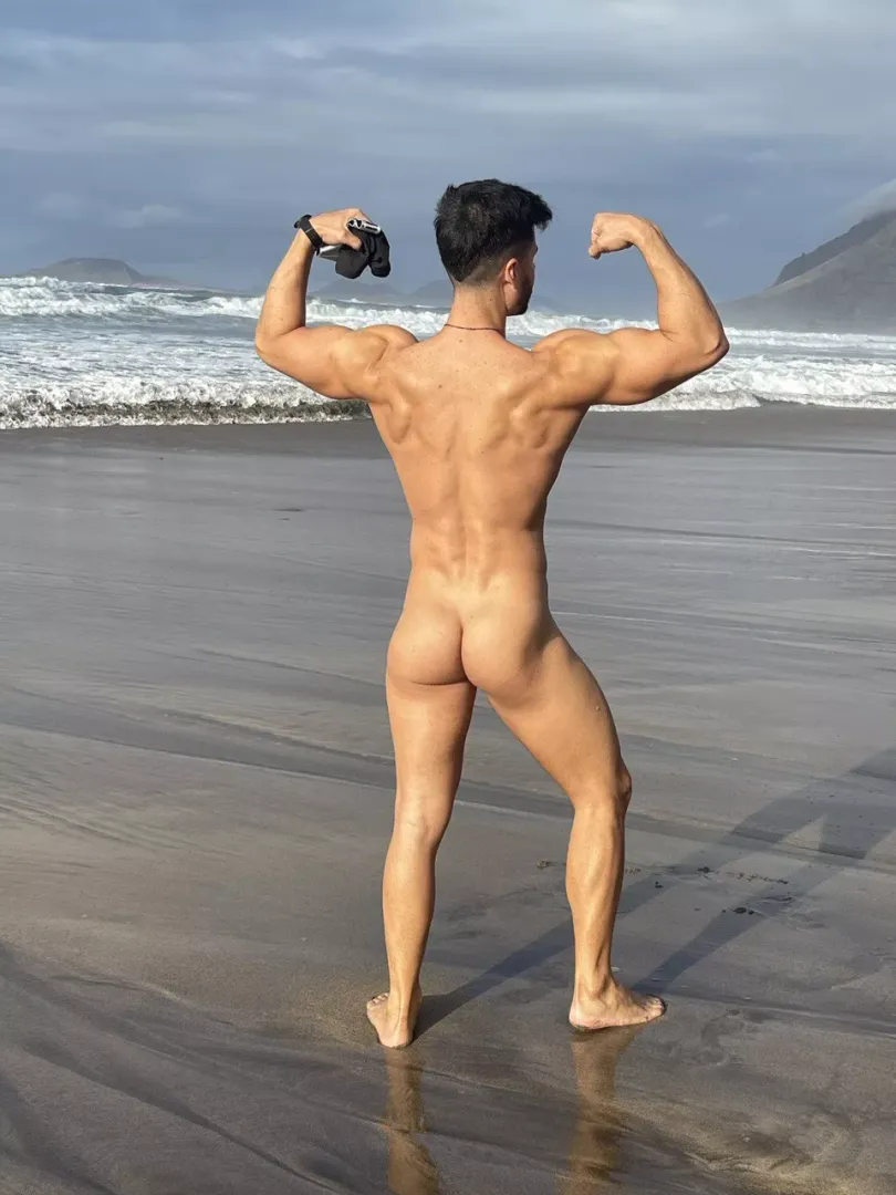 The BEST Straight ass 🤭