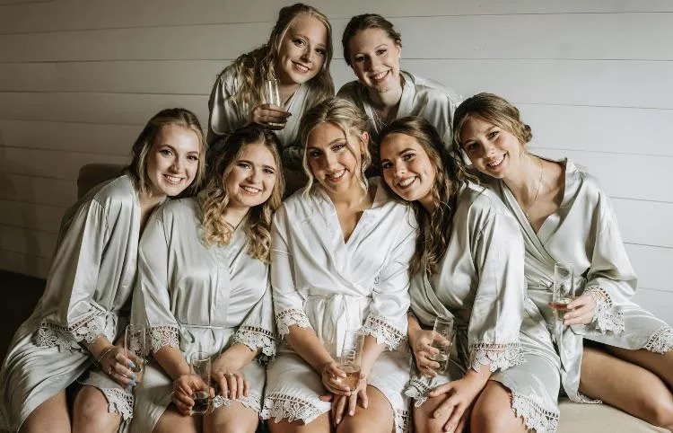 The bridesmaids party - any favorites? Who had the most fun, who looks like the most fun at the after-party? ;)