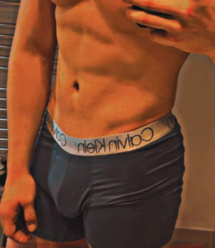 The bulge just staring you in the face 😈