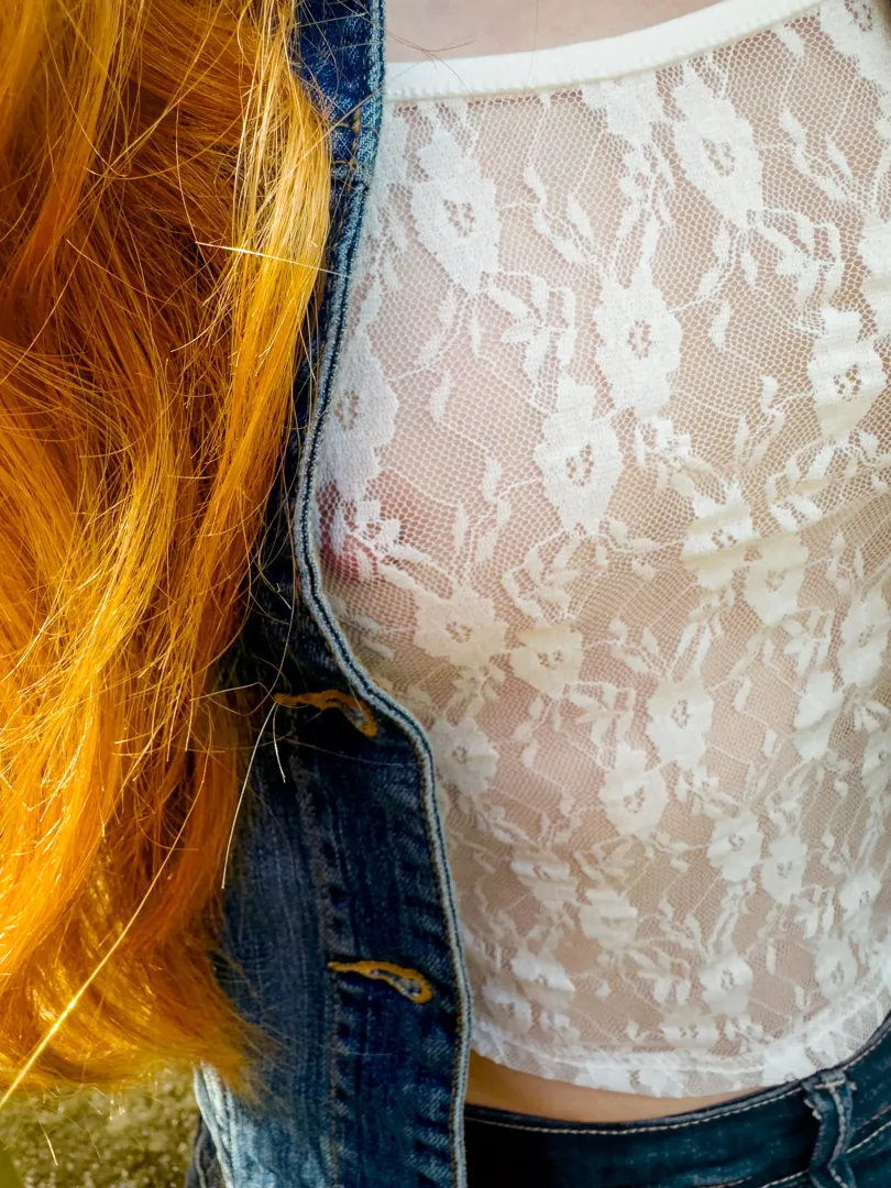 The closest I get to a double D is when I go double denim 😳