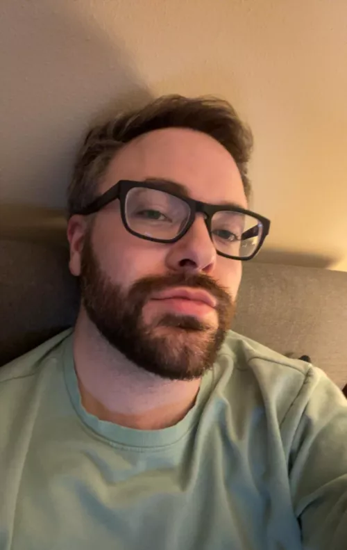 The guys in my area are lame, anyone looking for a midwestern gamer bf?