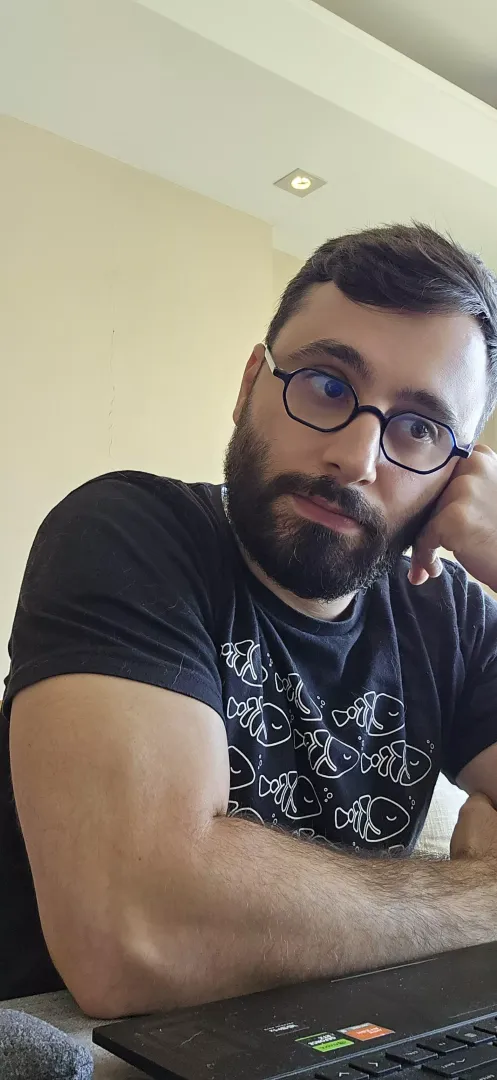 The past couple of days have been so dark and heavy... the violence in my country is escalating, hopelessness rises... and with my mental health struggles it hasn't been easy. Hug your loved ones and cherish every moment. <3 as always chat is open --