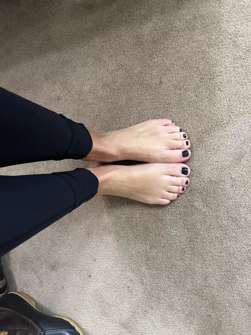 The POV of my cute toes!