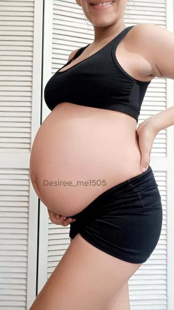 The pregnancy hormones are making me so horny 🥵