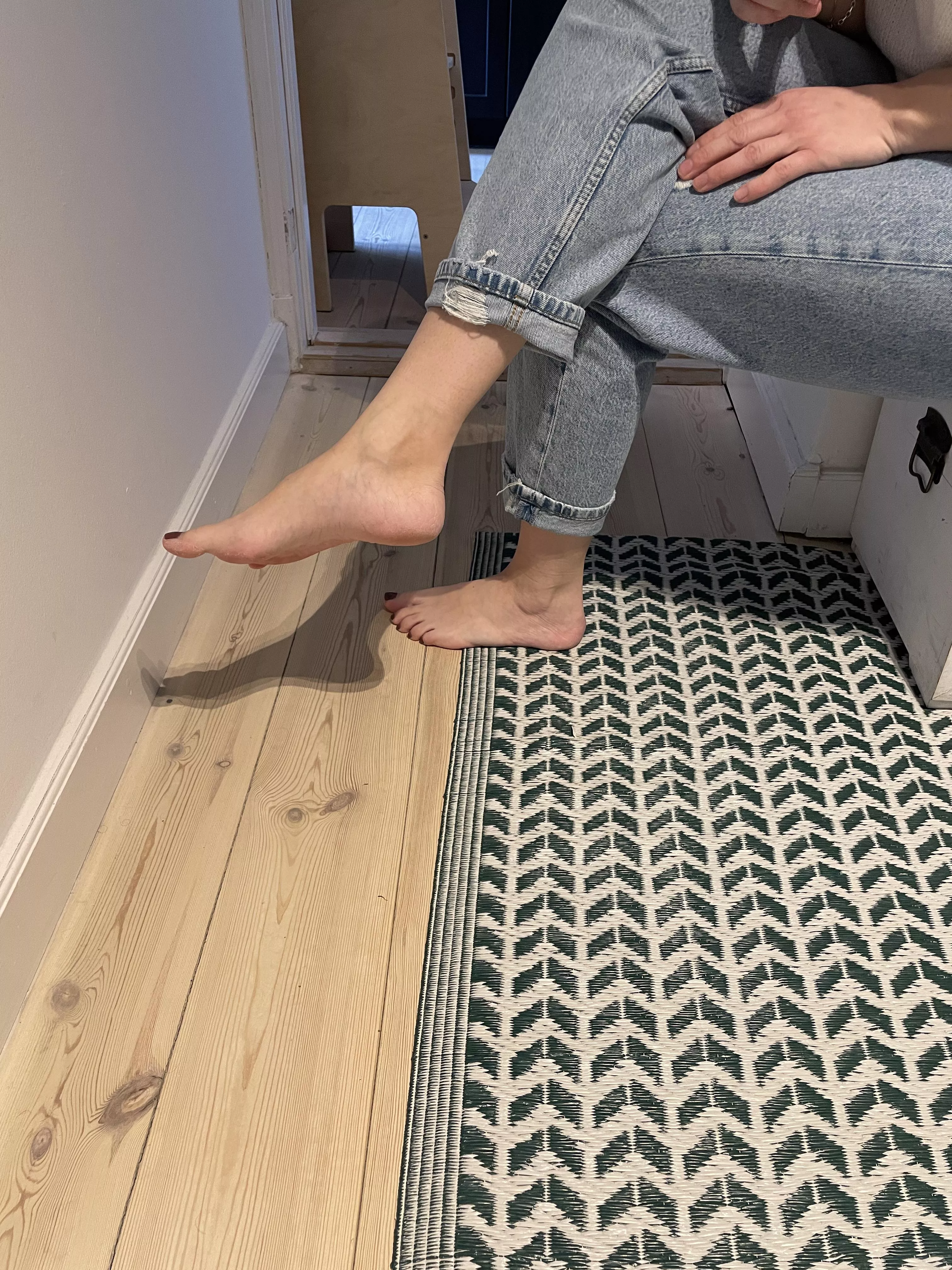 The shadow makes them even longer 🤭