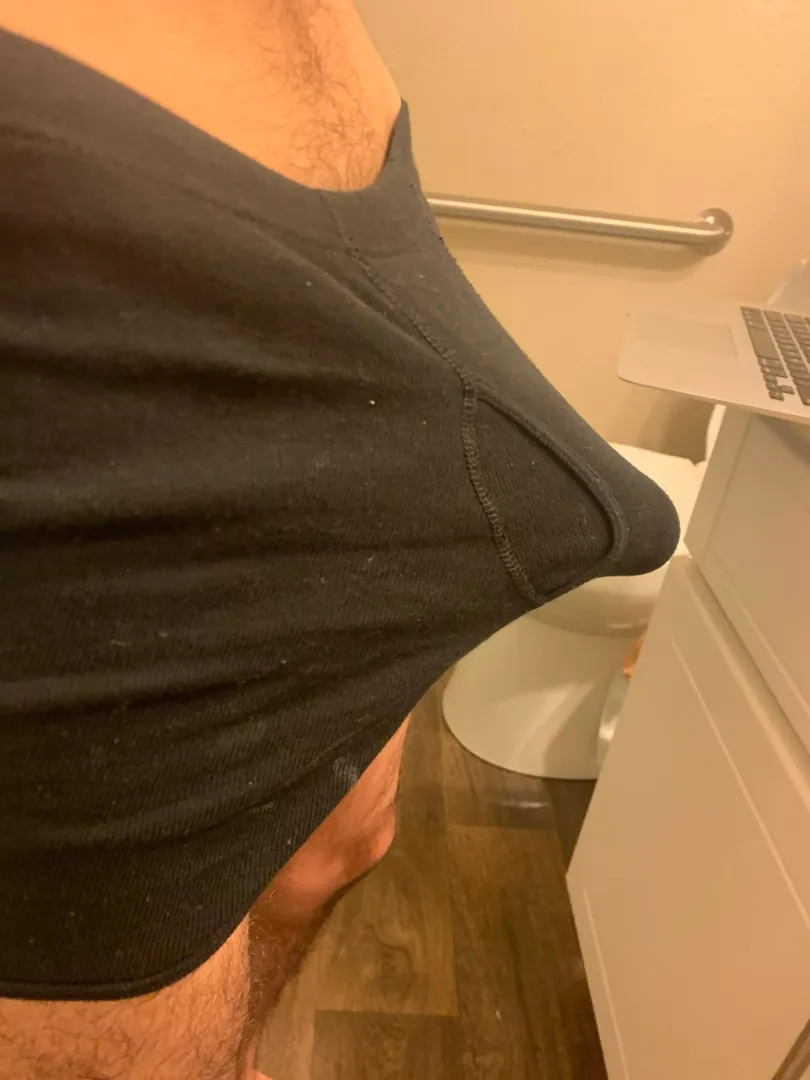 the type of bulge that pulls down