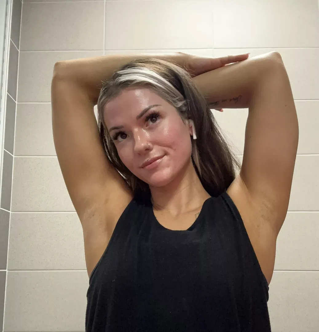 The usual sweaty after workout selfie