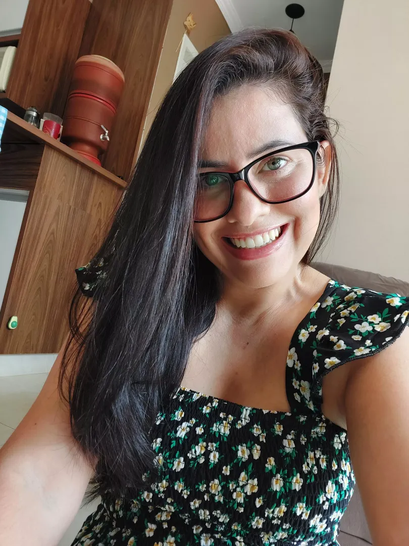 These glasses make me look like a student... 🤓🤩😻
