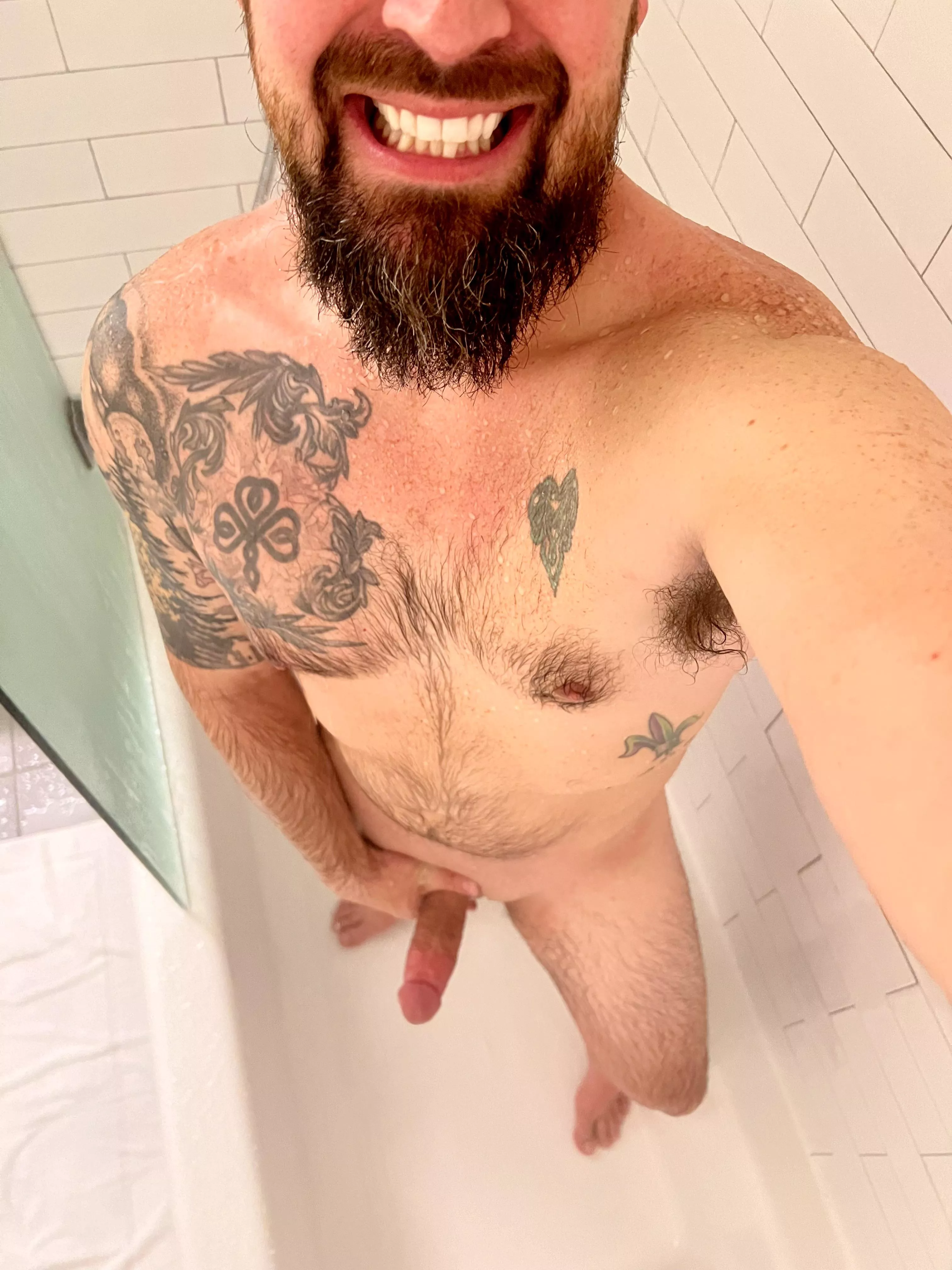 These hotel showers are always interesting 🚿