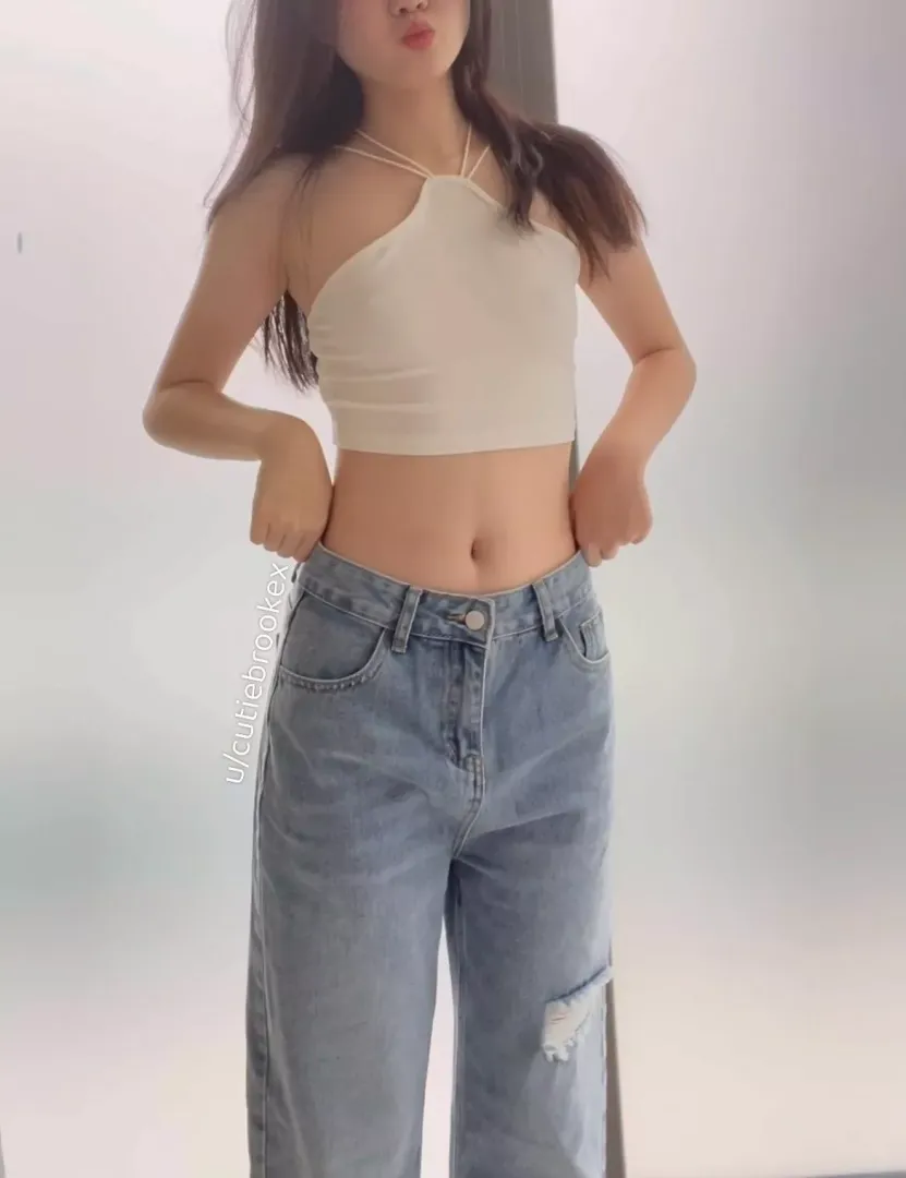 these jeans are way too tight, want to help me take them off? 😉