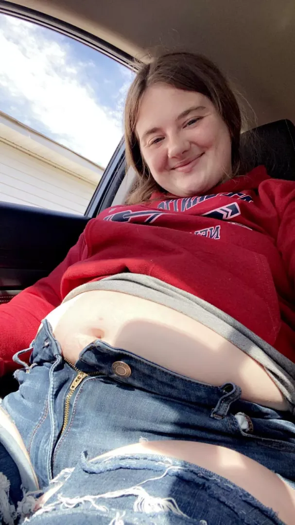 these pants are too tight , the button just came undone🥹