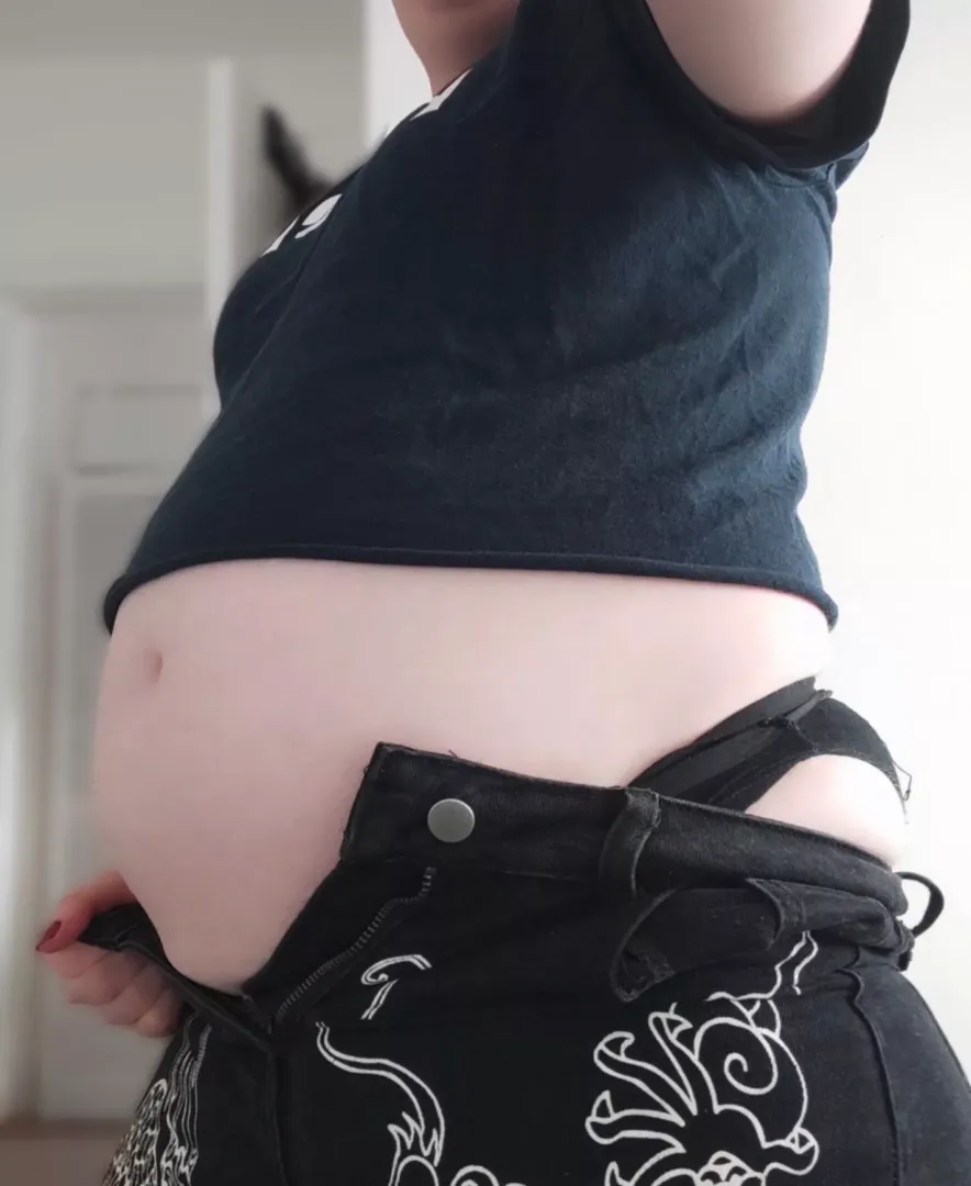 These pants fit just a few months ago I promise