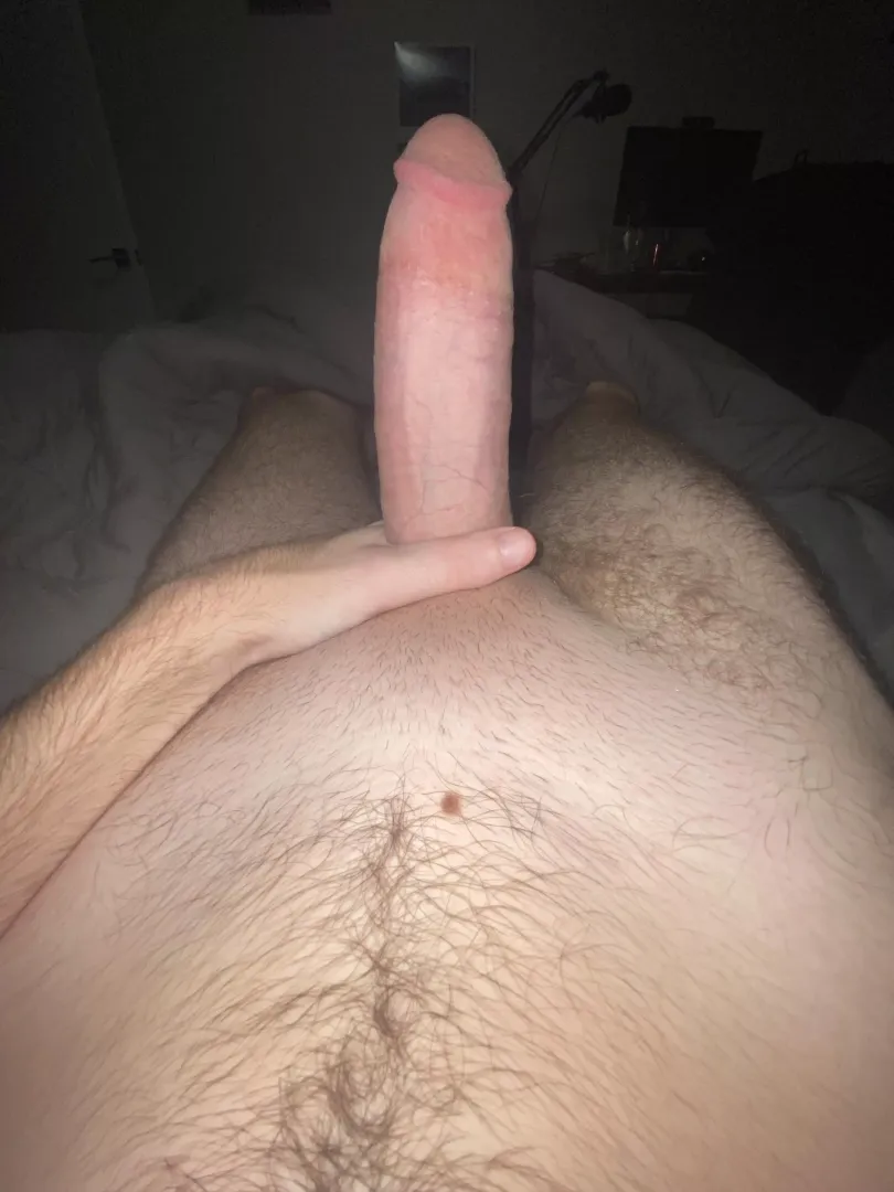 They say skinny guys have nice cocks, do you agree?