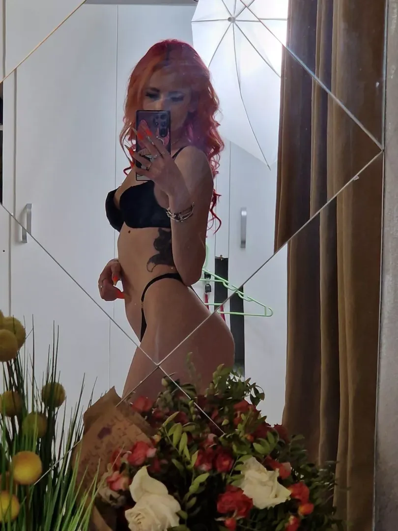 they told me I look like Jessica Rabbit
