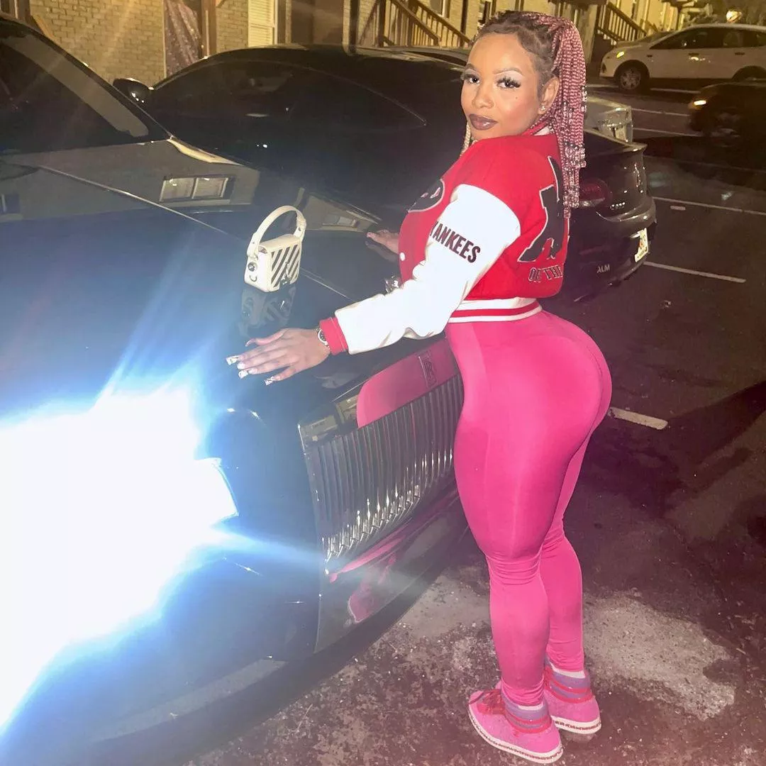 Thicc in pink