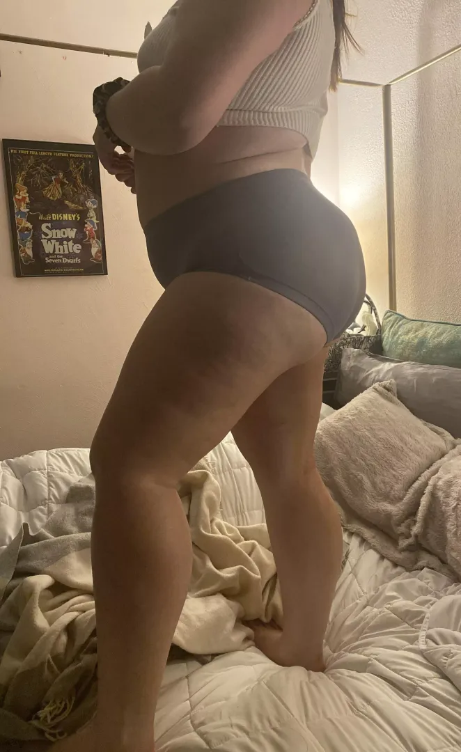 Thicc thighs