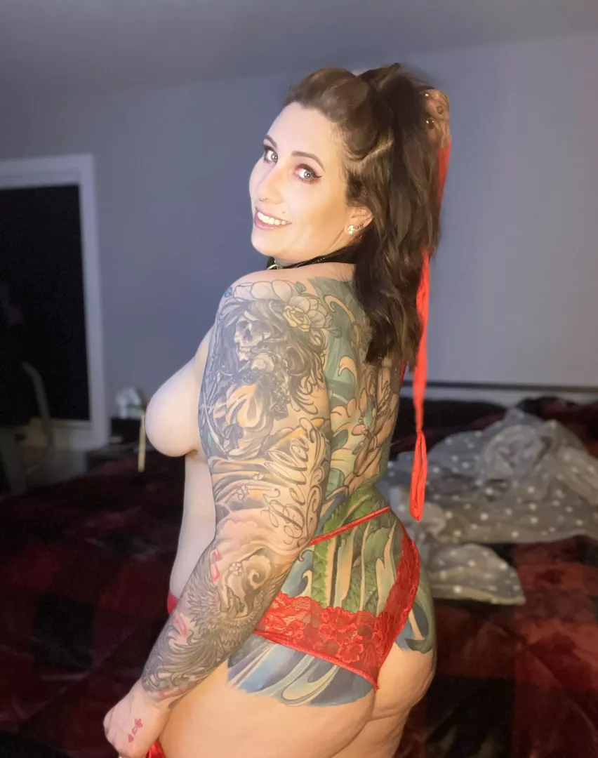 Thick girls love being tied up
