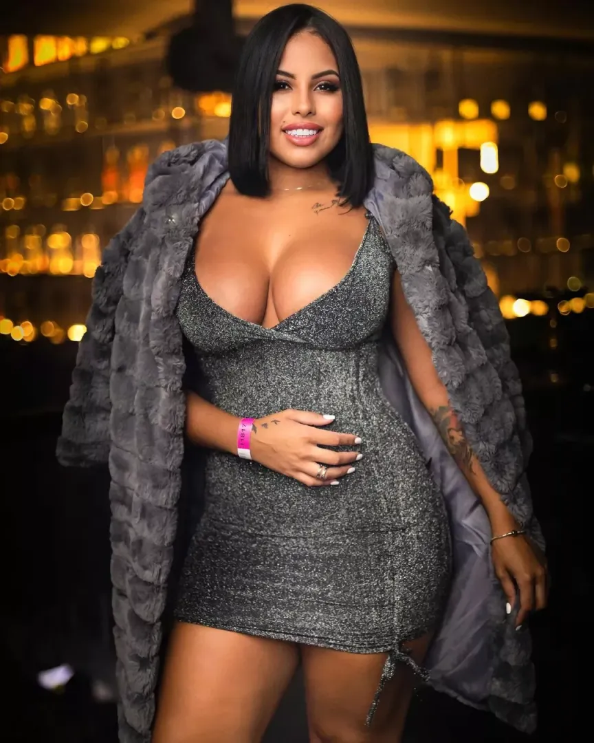 Thick trophy