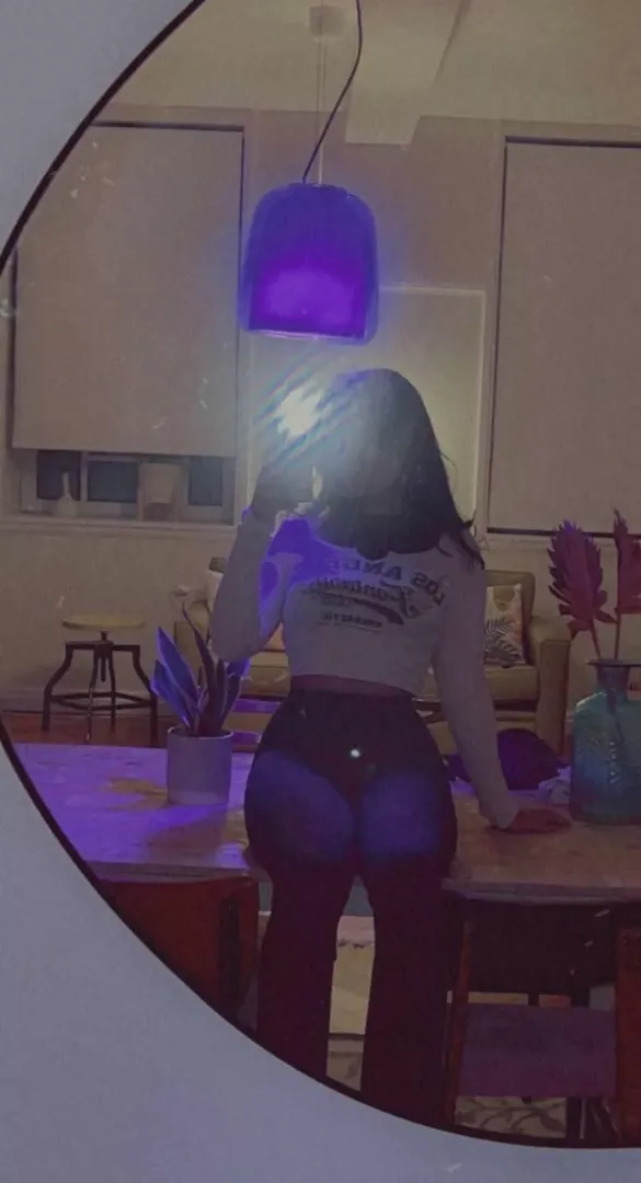 Thickest thighs x