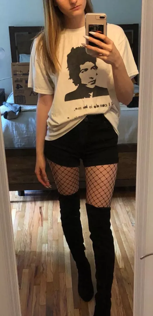 Thigh gap in fishnet tights
