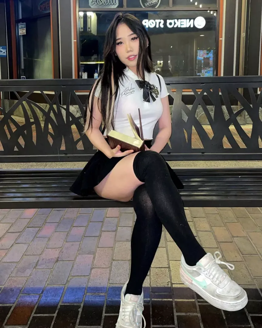 Thigh high socks
