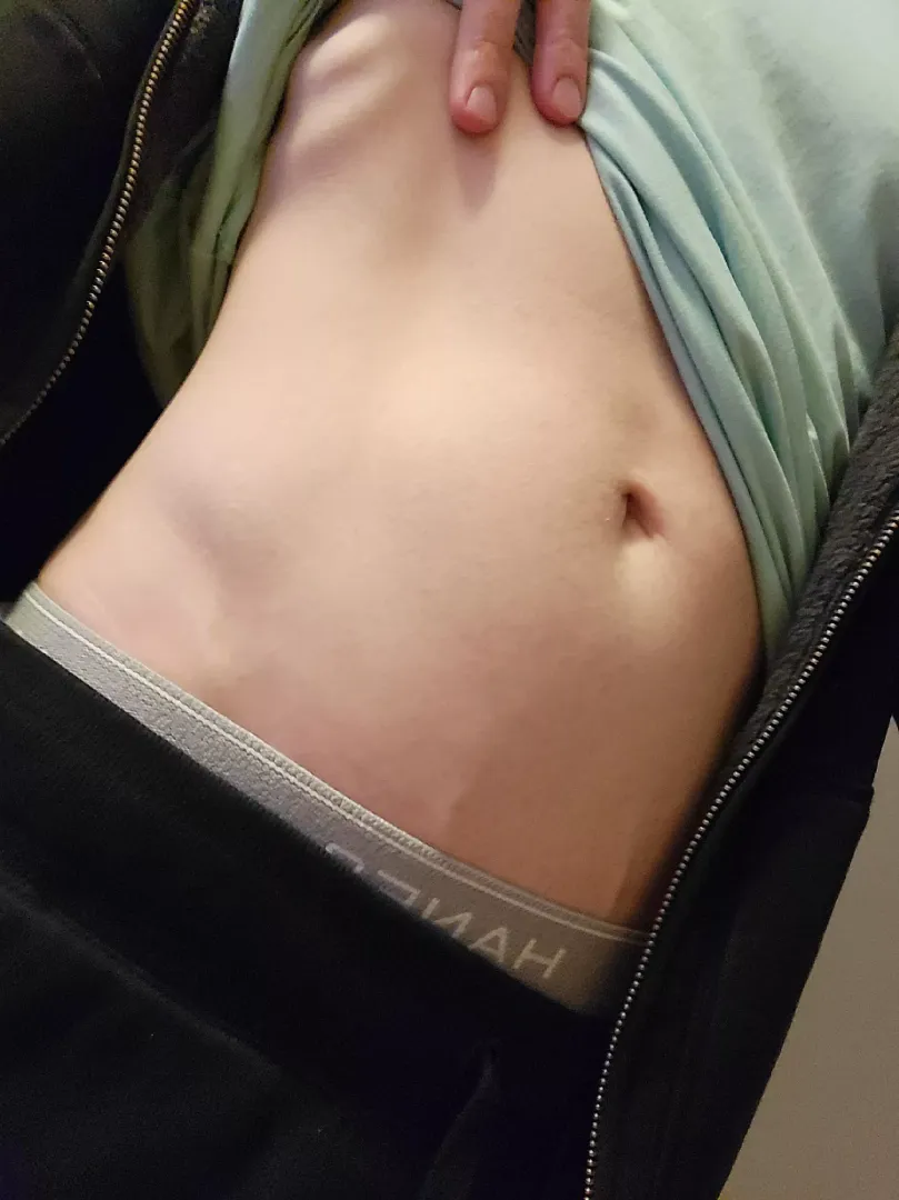 Think you'd like a night alone with your 5'3 105lb twink?