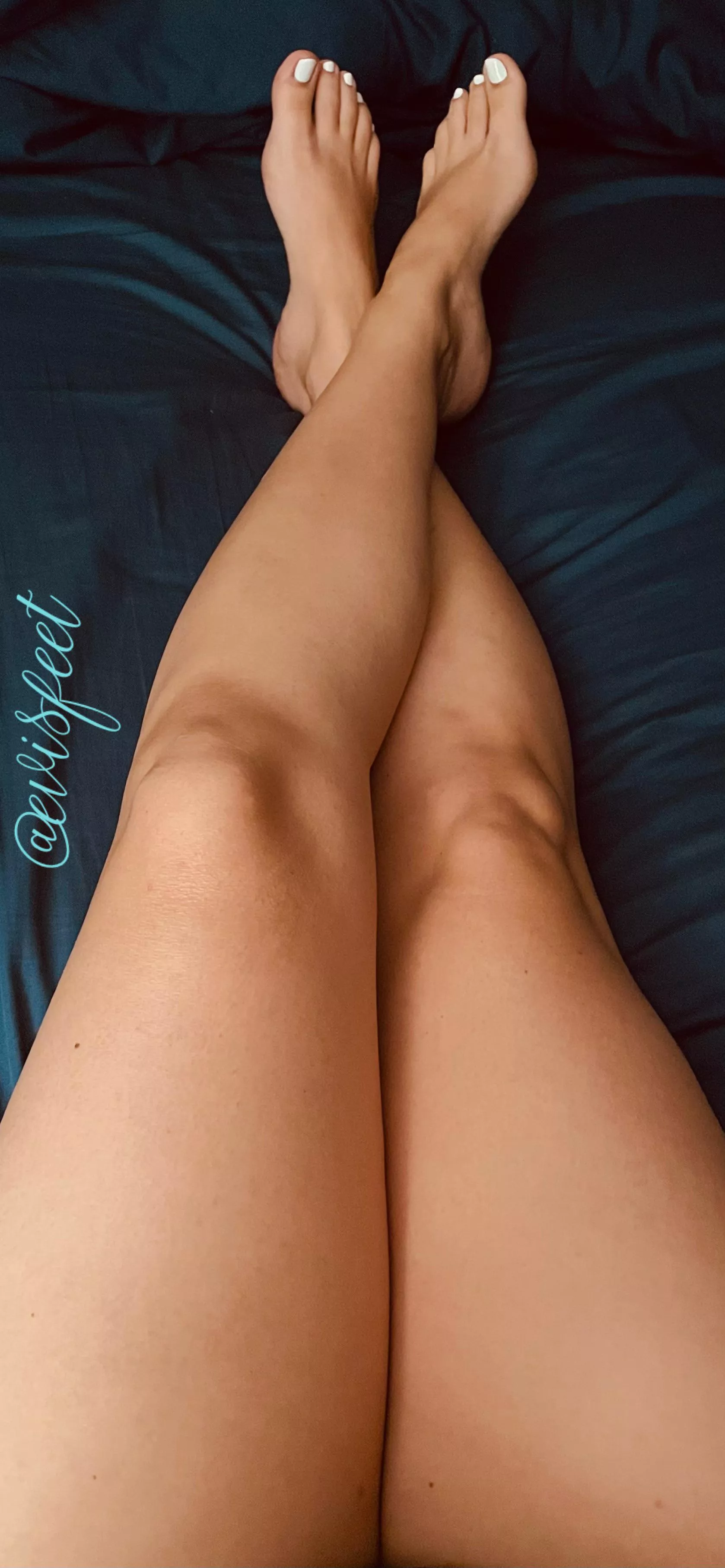 Thirsty Thursday?🤍💋